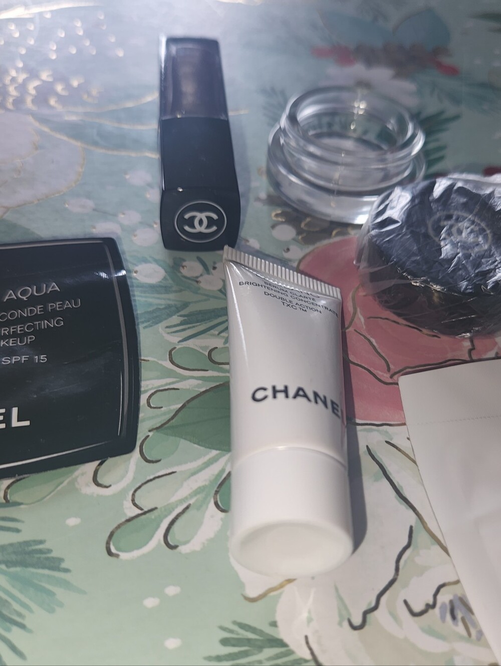 Authentic Chanel Bundle Lot Makeup Skincare - Picture 9 of 10